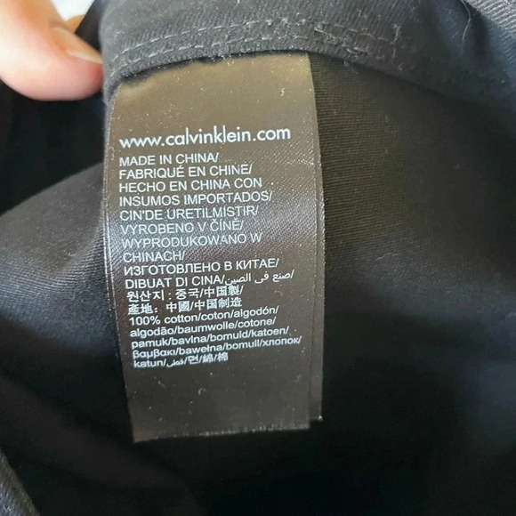 Calvin Klein CK black button down mini skirt - Picture 7 of 7